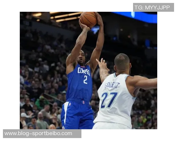 哈登经典跳投瞬间马绍尔背手防守不敢轻举妄动 哈登经典跳投瞬间马绍尔背手防守不敢轻举妄动